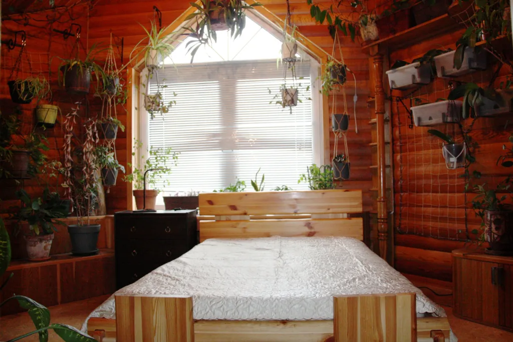 Уютный дом с печью возле реки