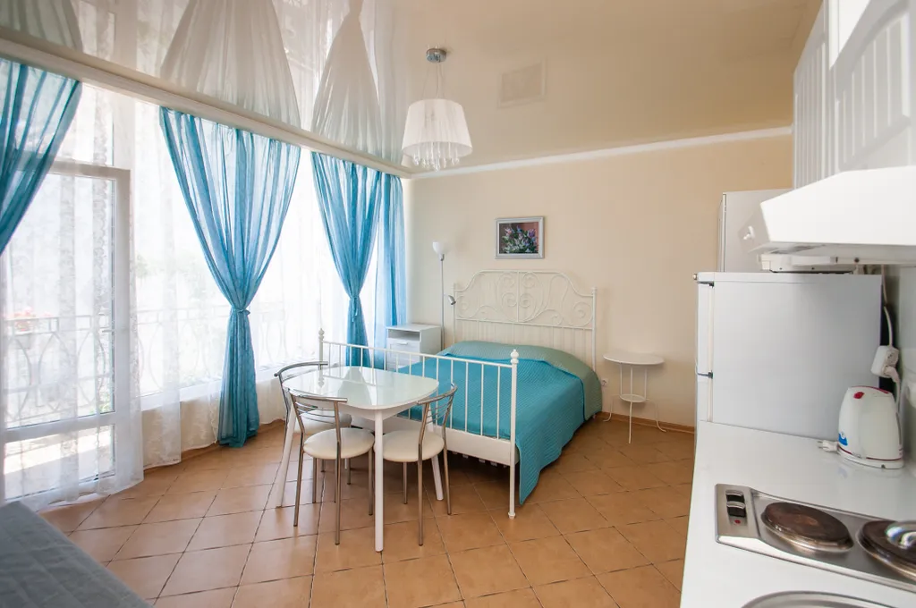 Студия с балконом астра 4