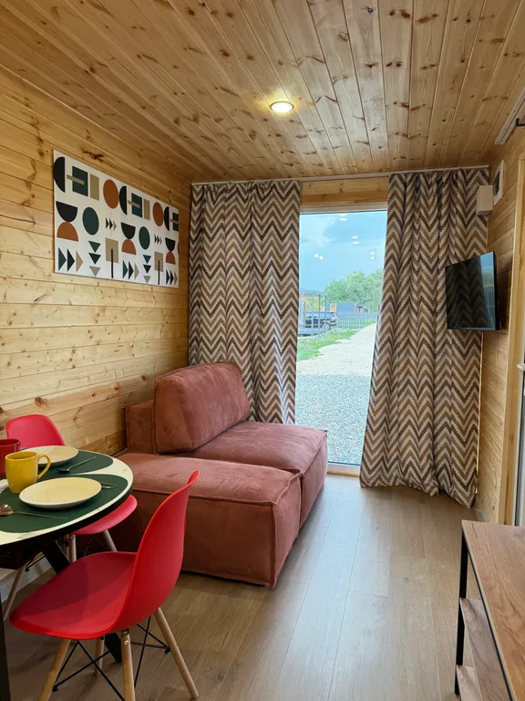 Дом с видом на лавандовое поле