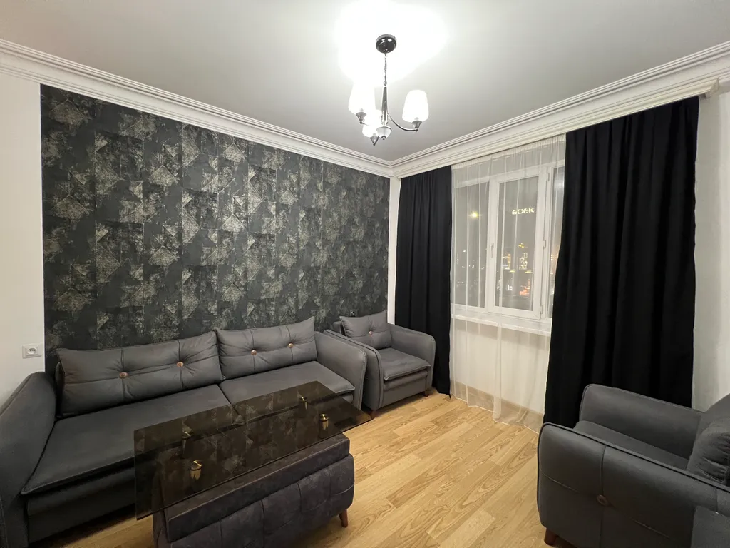 Уютная квартира с евроремонтом в центре города