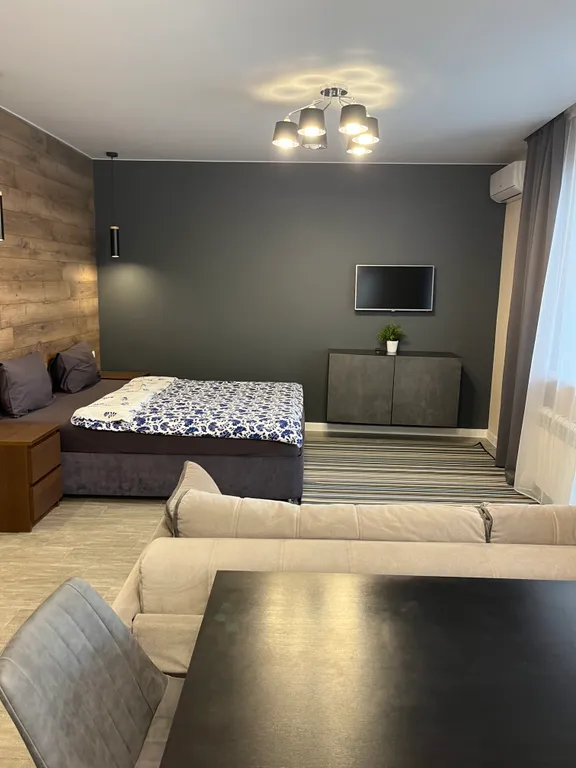 Прекрасная квартира-студия с кондиционером в ЖК Танеево Парк