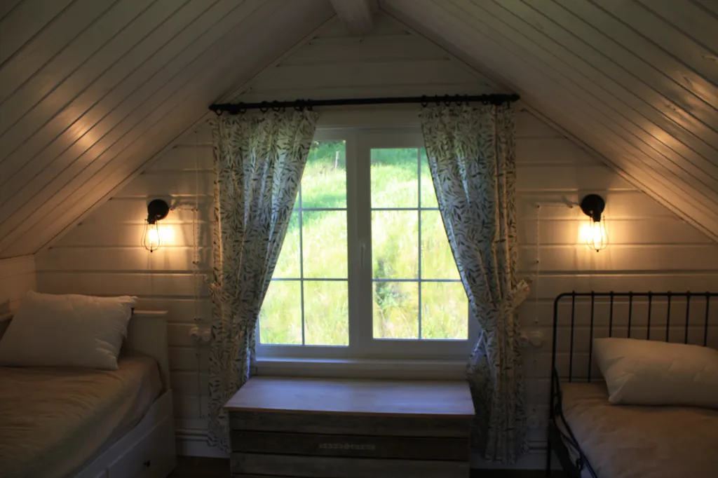 Дом с сауной на берегу реки