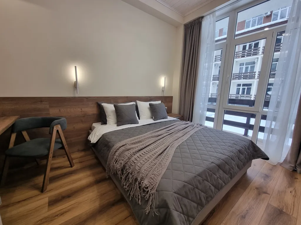 Новые комфортные апартаменты в ЖК Поляна Парк