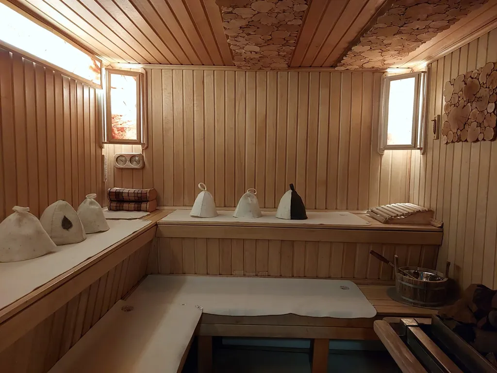 Коттедж с баней и джакузи для семейного отдыха