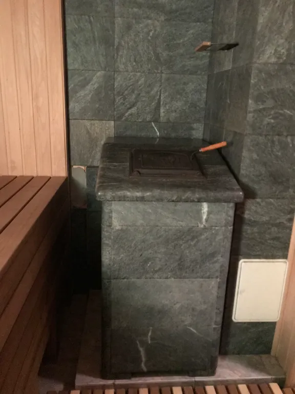 Шале на берегу