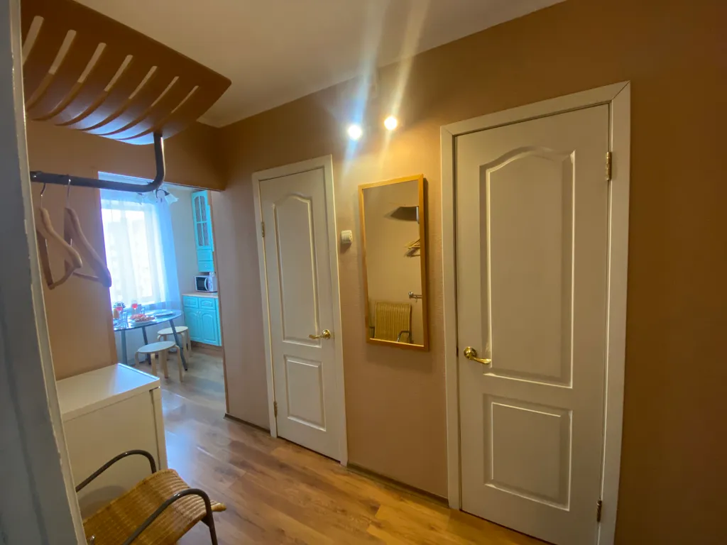 А из нашего окна, речка дивная видна