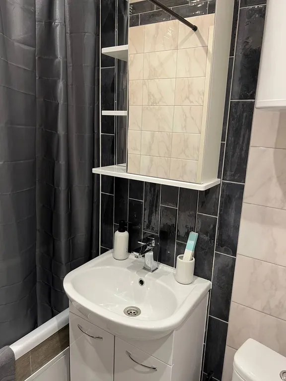 Светлая стильная студия в новом доме