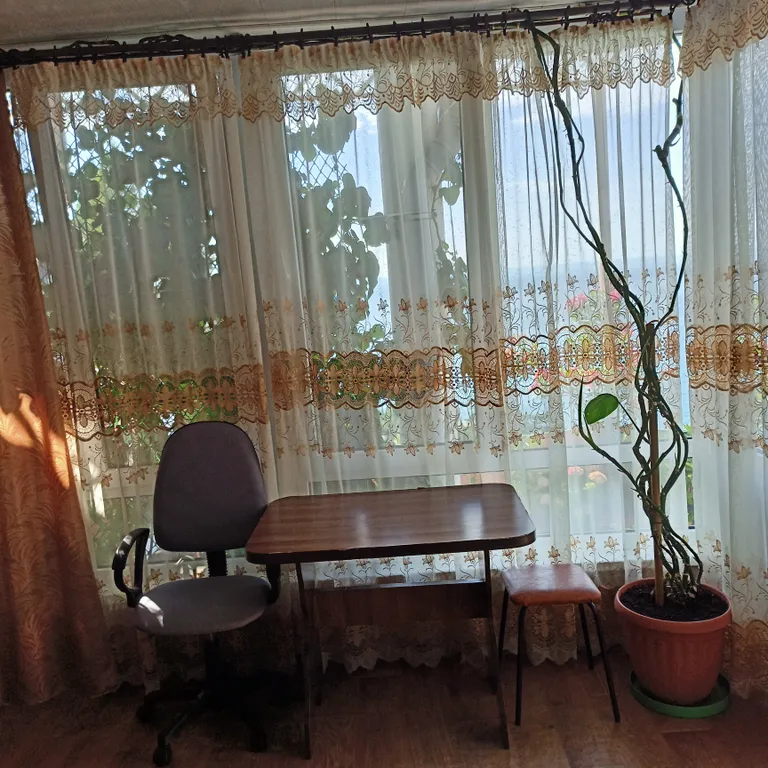 Уютный домик с видом на море и горы