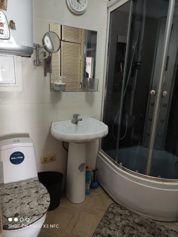 Дом с бассейном, чаном и баней для большой семьи