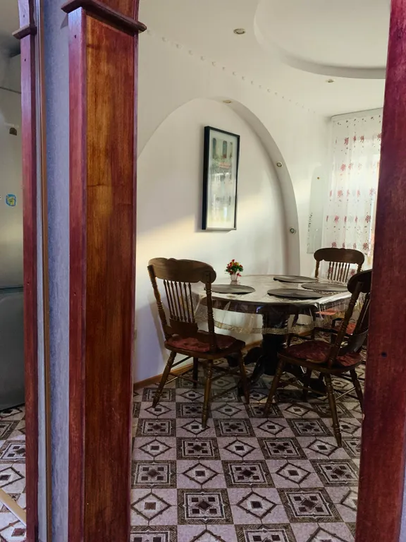 Квартира на горнолыжном курорте с видом на гору и камином