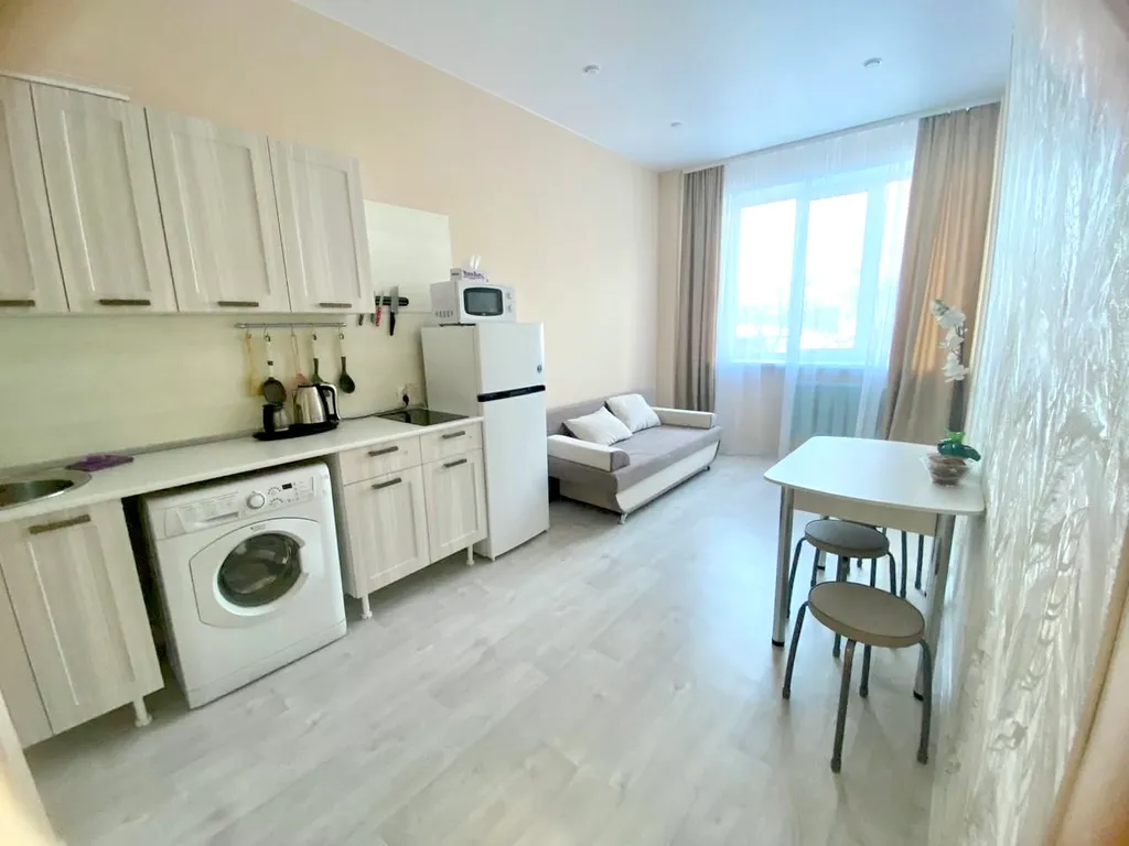 Большая квартира на против тц острова