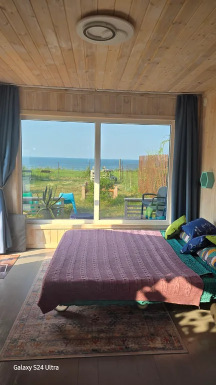 Коттедж Дом-студия Атмосфера с панорамой Азовского моря — Кучугуры