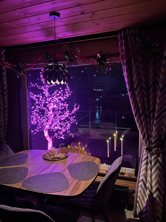 Шале у озера