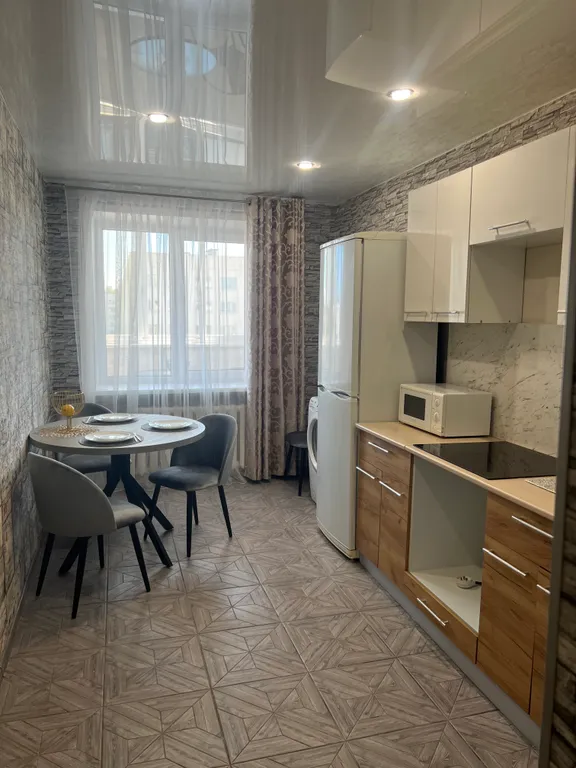 Уютная квартира, самый центр, шикарный вид из супер балкона