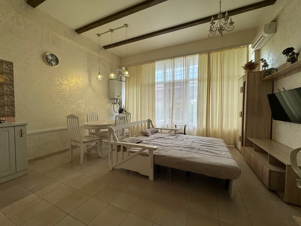 Квартира Уютная белая квартира на берегу Чёрного моря — Адлер