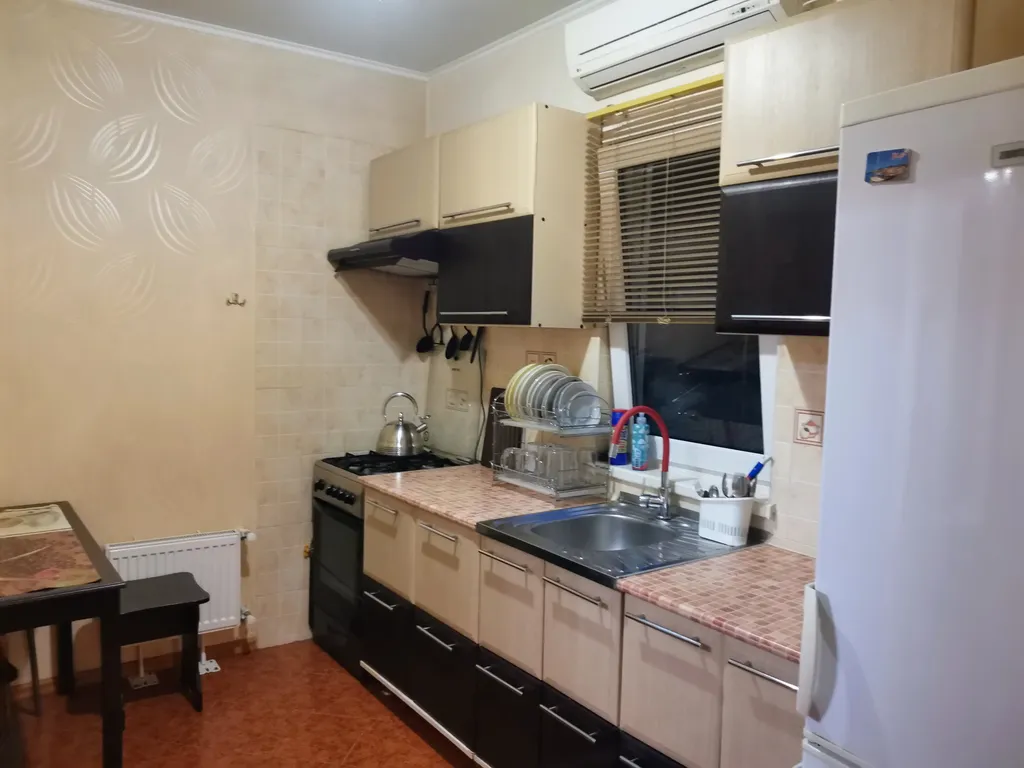 Двухэтажный котедж на берегу горного ручья