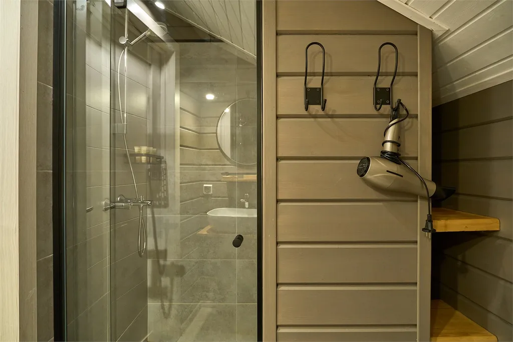 Коттедж с террасой и уличным джакузи