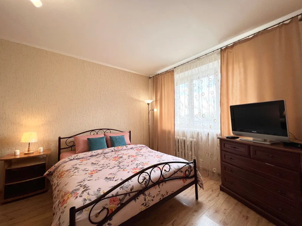 1-комнатная квартира эконом-варианта — аренда посуточно в Калуга