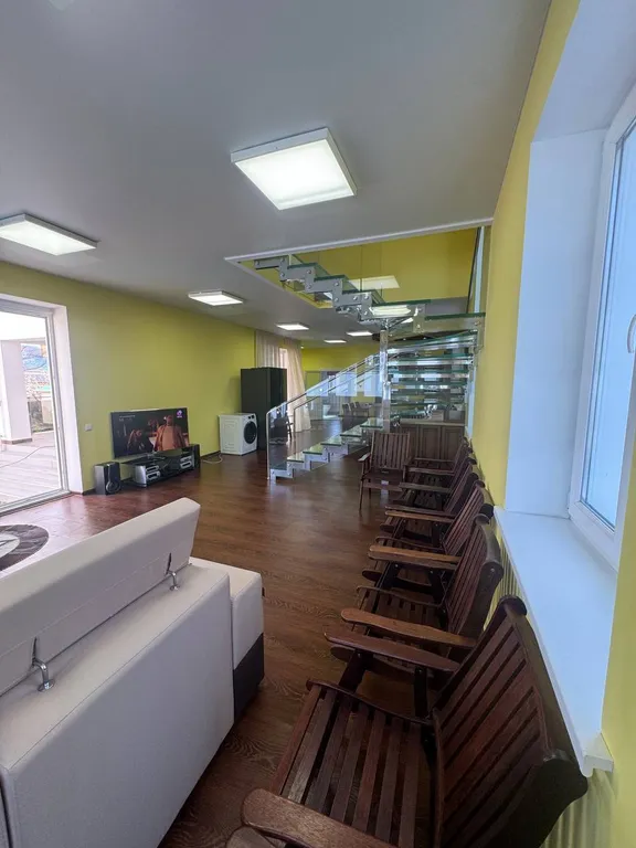 Дом Полюшко с бассейном