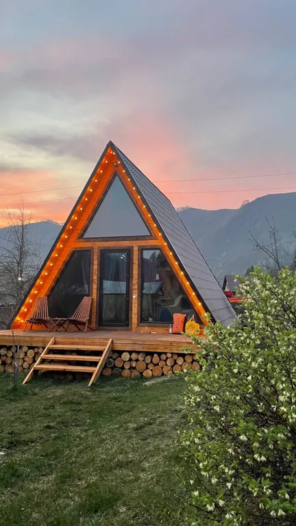 Коттедж Афрейм 2 — аренда посуточно в Манжерок