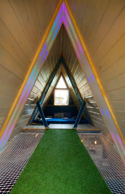 Треугольный дом на Камском море