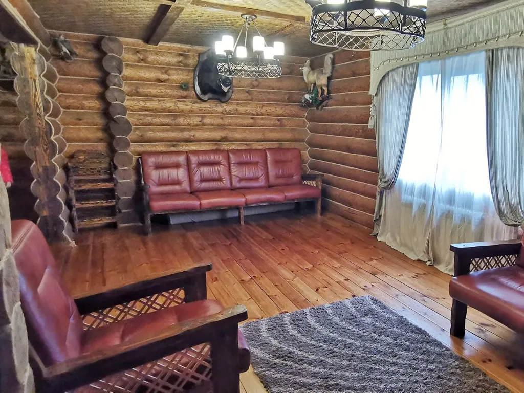 Уютный загородный коттедж недалеко от центра города