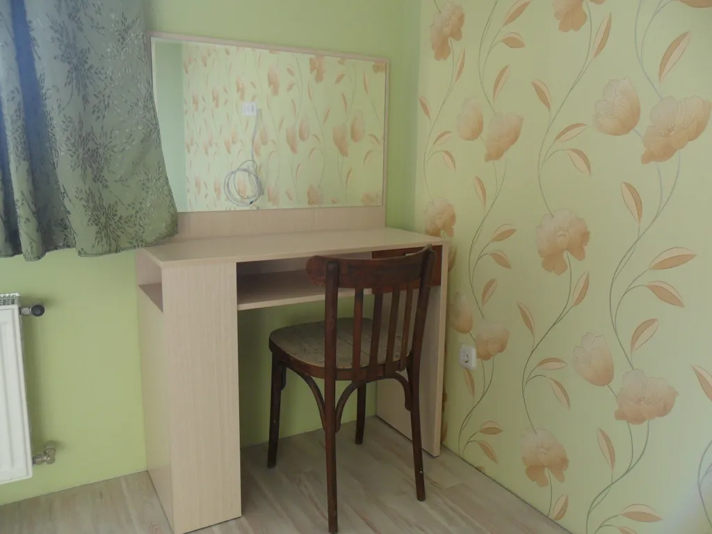 Коттедж 2 этажа в уединенном месте Бреста с парковкой во дворе