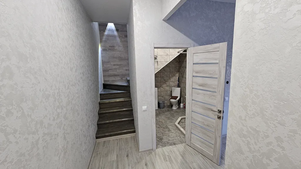 Комфортное бунгало возле леса