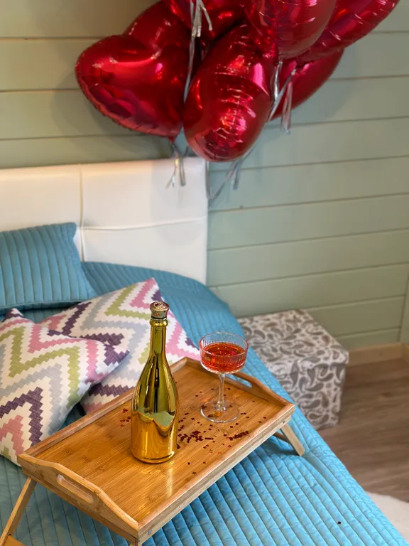 Большой дом с баней на участке