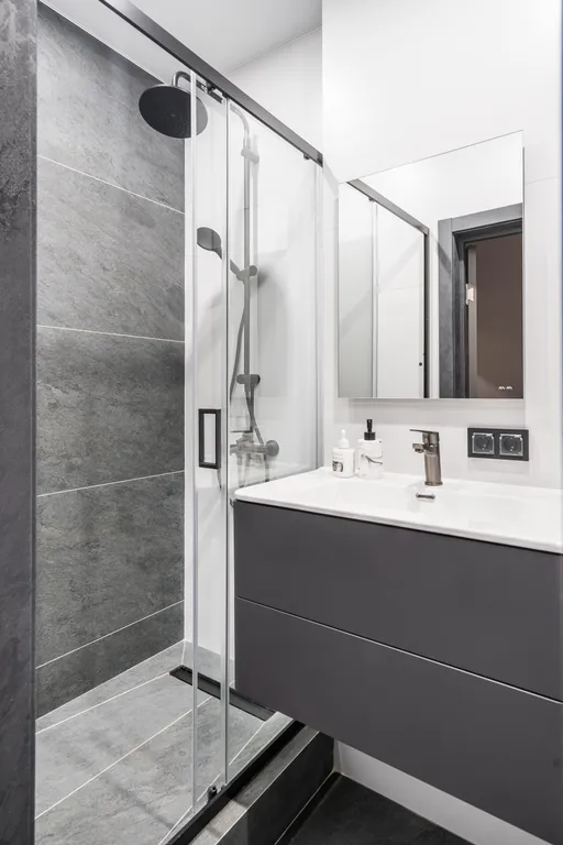 Студия 3Roomz с бассейном и спортзалом