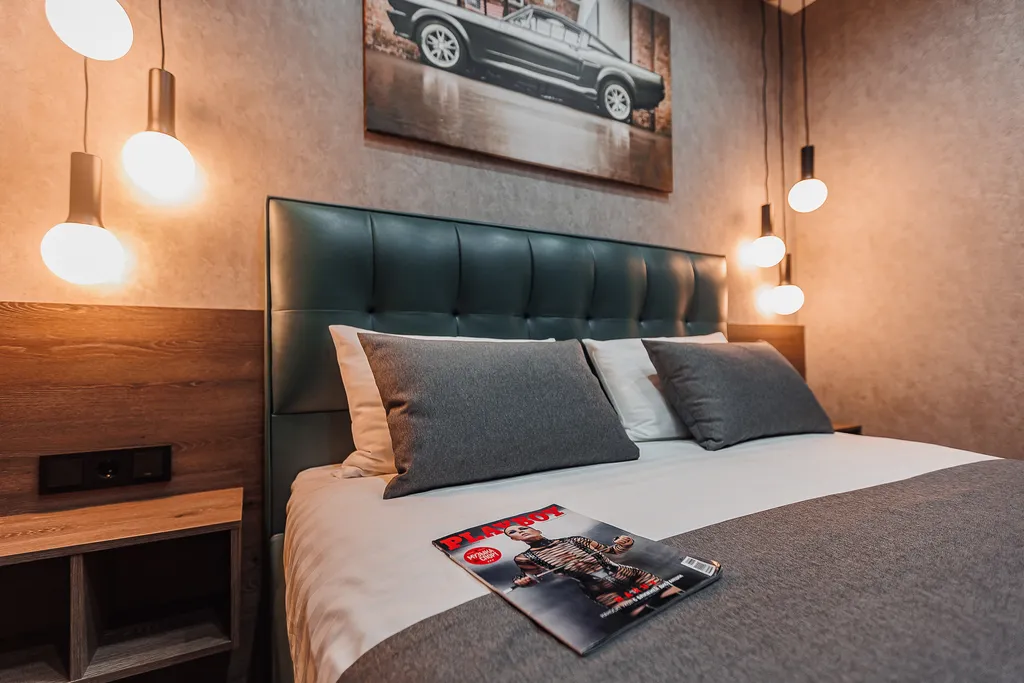 Апартаментs Гараж - холостяцкий люкс в самом центре