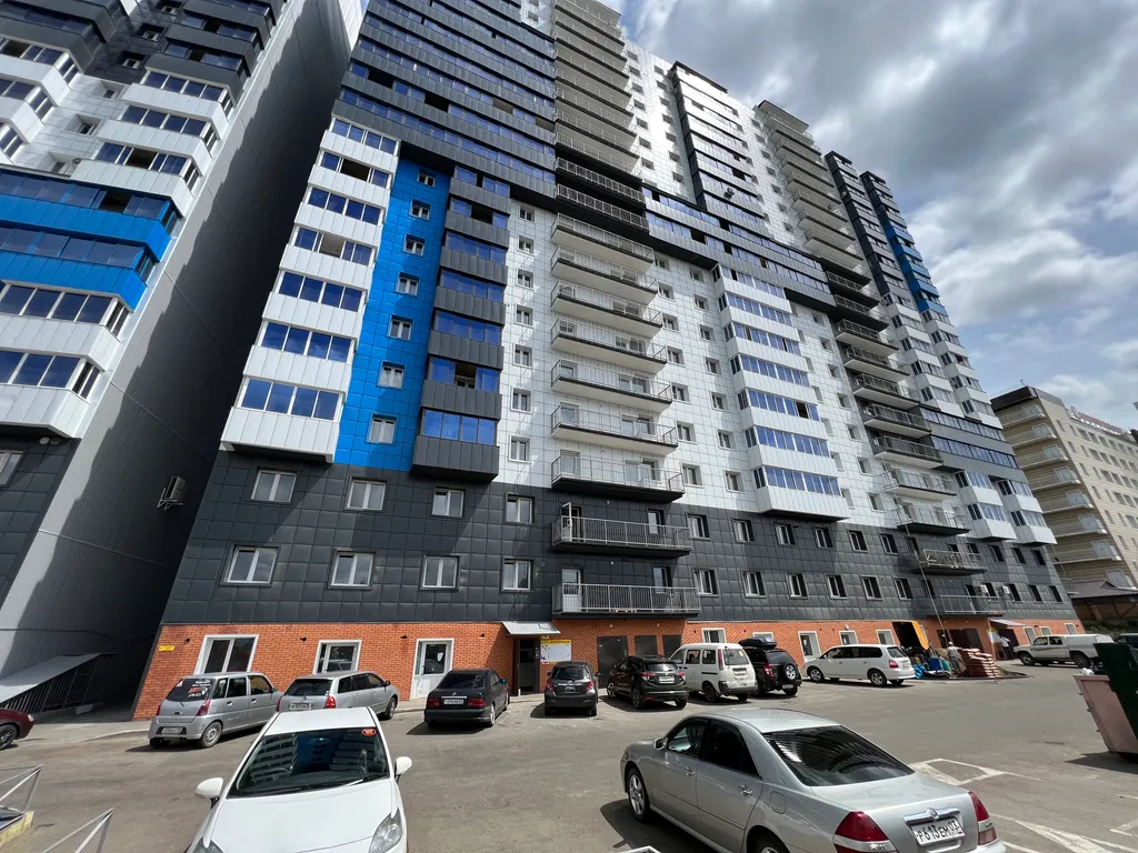 Студия в новом ЖК на площади Советов без оплаты за финальную уборку