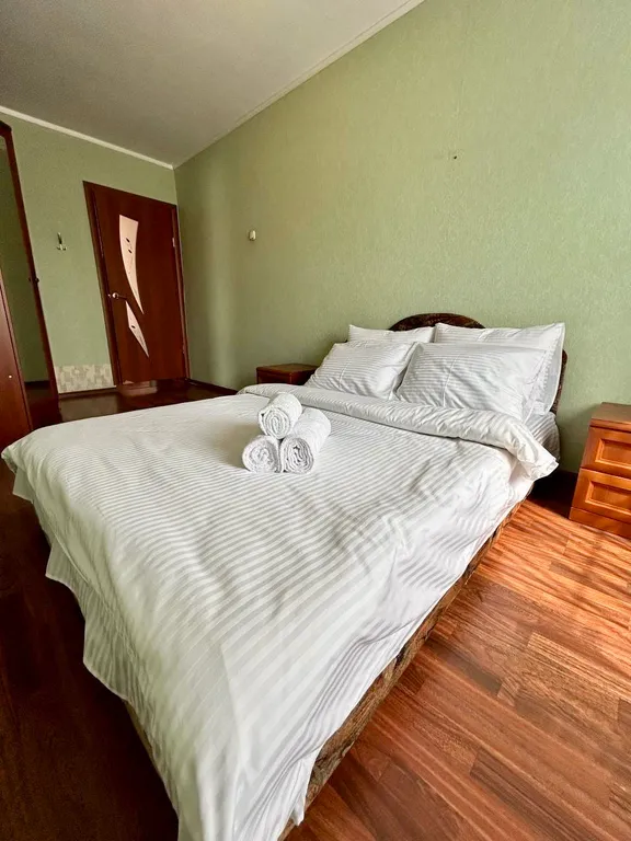 Двухкомнатная квартира в тихом районе рядом с центром