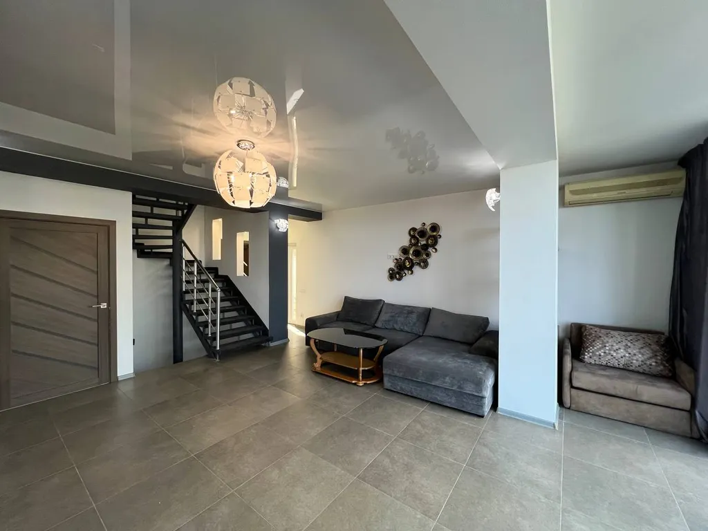 Уютный дом c прекрасным панорамным видом