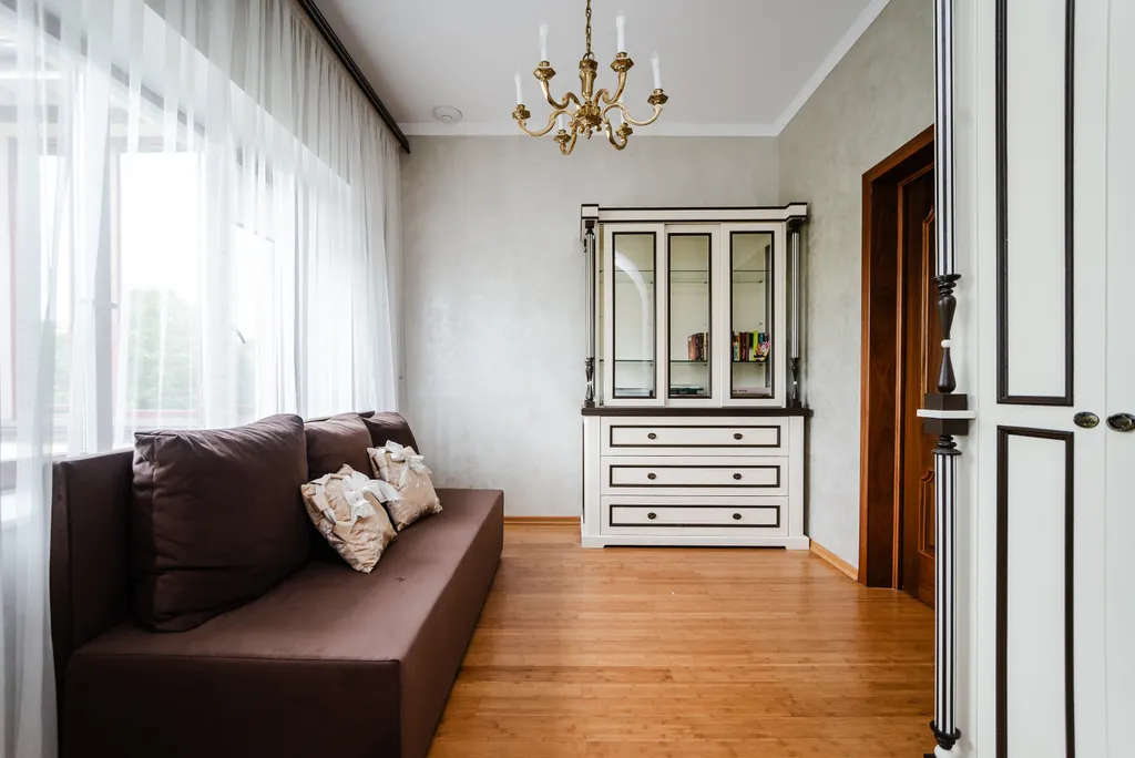 Дом с бассейном и сауной