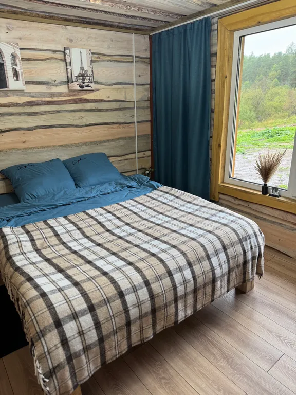 Дом с баней в лесу