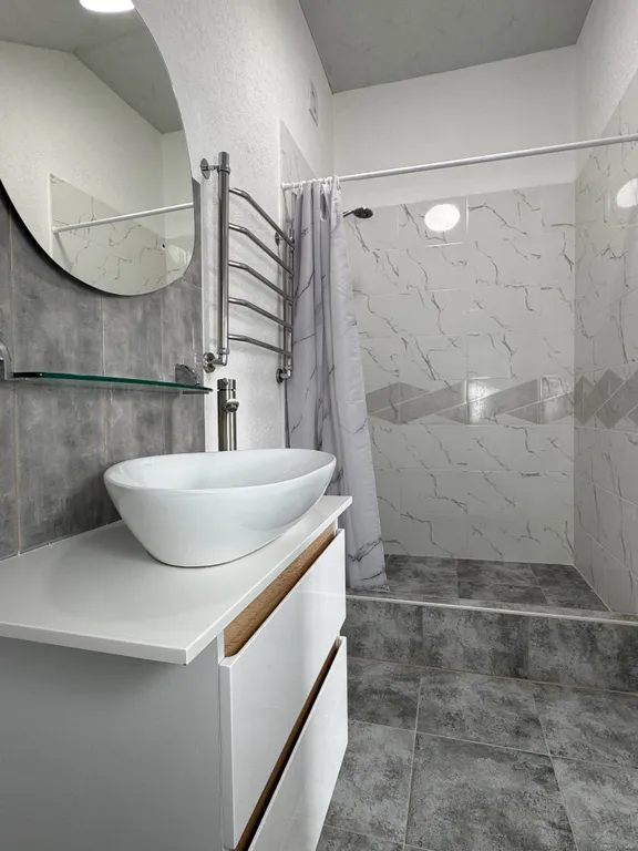 Новый дом с подогреваемым бассейном