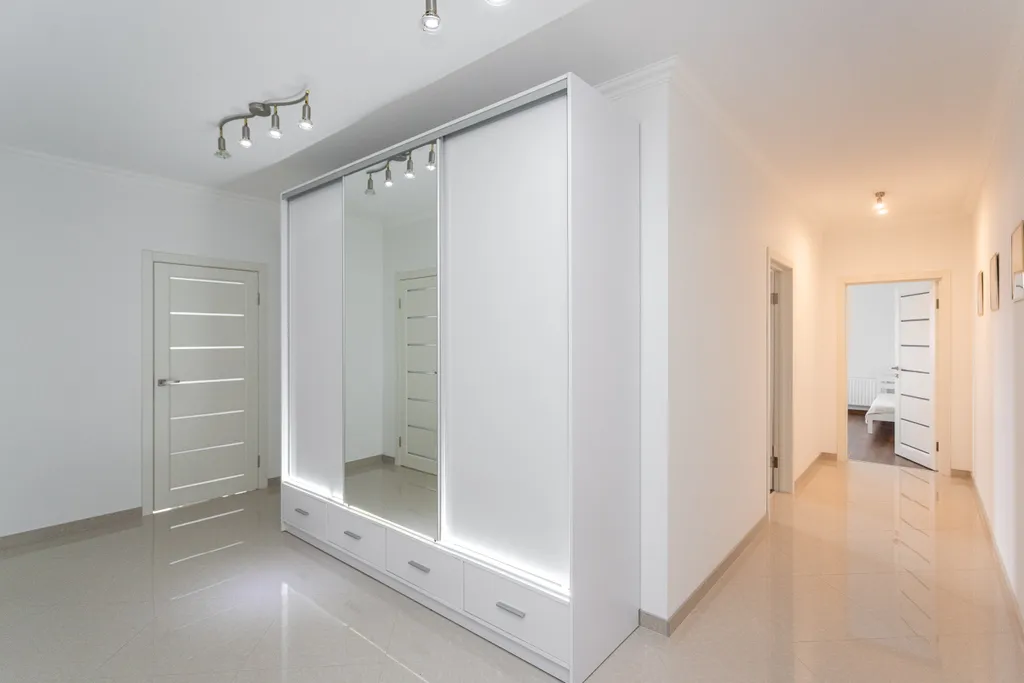 Шикарная Квартира в Центре города, с видом на Верхнее озеро.