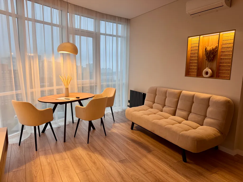 Великолепная квартира в центре с панорамным видом на Золотой мост