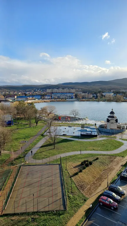 Квартира Квартира Однушка с видом на озеро и парк в сердце Горячего — Горячий Ключ