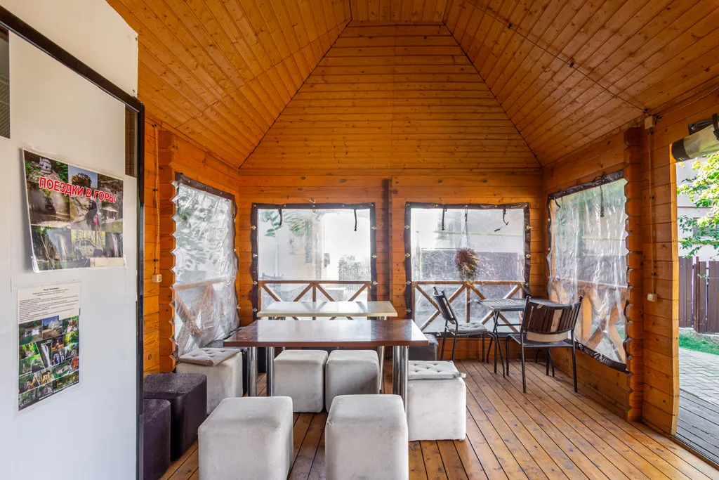 Современный деревянный дом из бруса