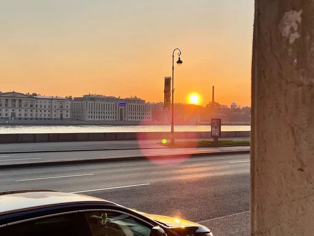 Апартаменты с видом на Неву и Литейный мост