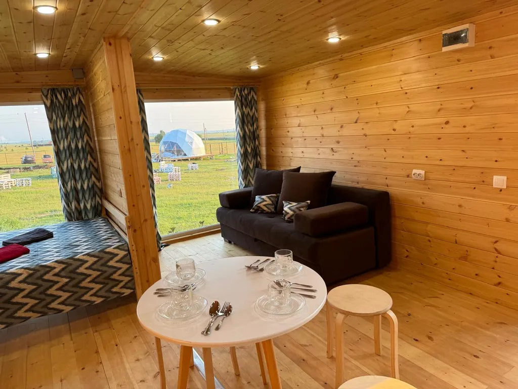 Пятиместный благоустроенный домик с видом на Байкал