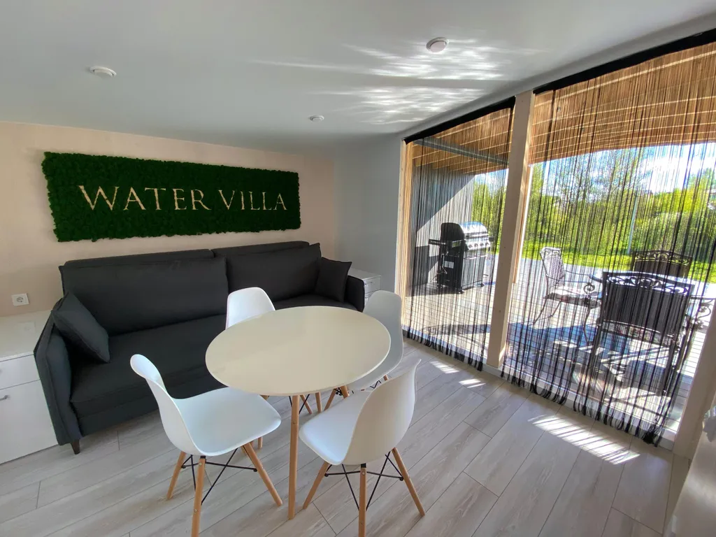 Эко-дом с горячей джакузи и профессиональным грилем на террасе