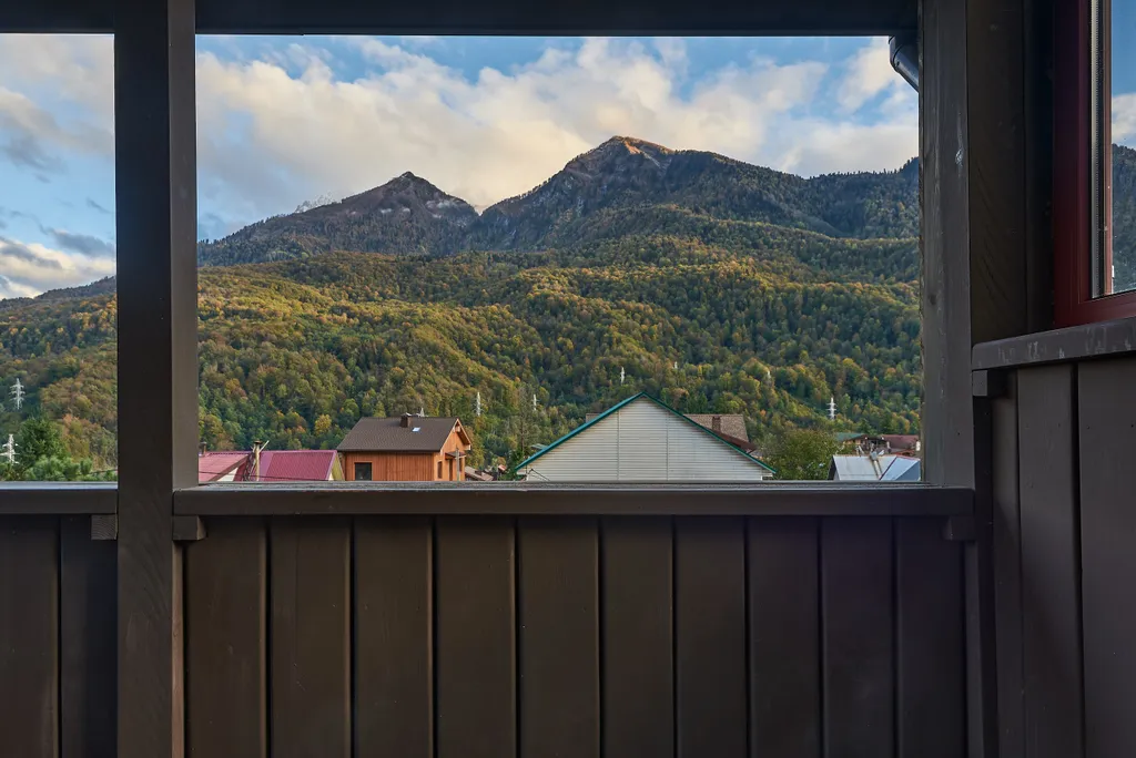 Уютный большой дом в центре поселка