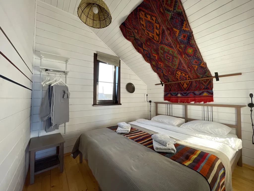 Двухэтажный гостевой дом на берегу моря