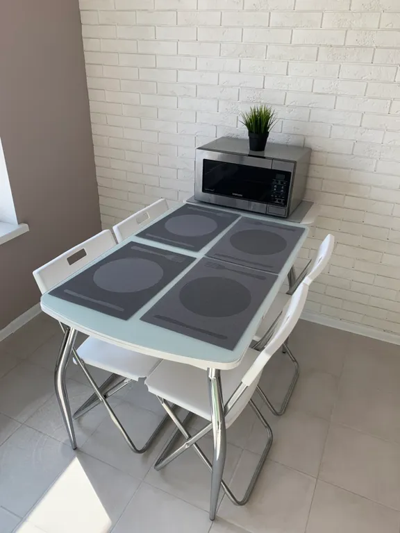 Новая полноценная Двухкомнатная квартира в центре города