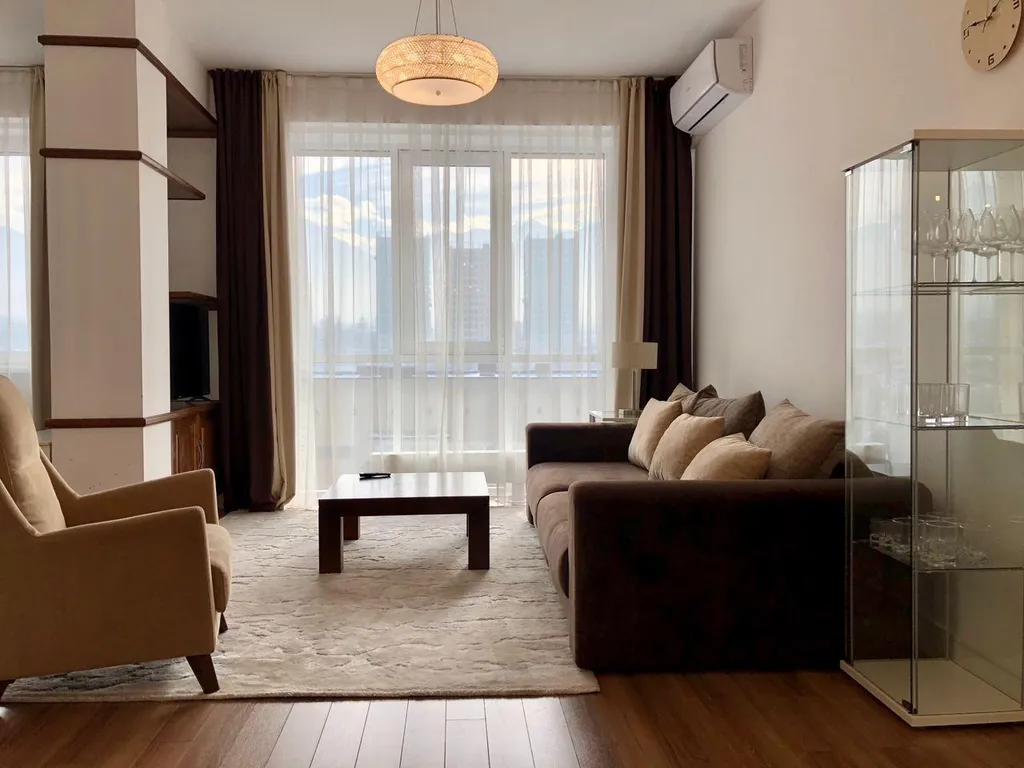 Жк «Браун» с видом на горы возле Мега Центра