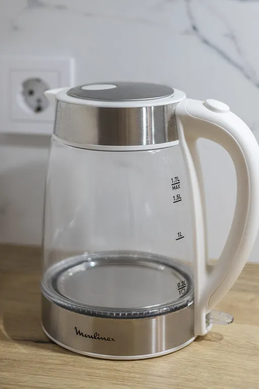 Светлая уютнaя студия с бaлконoм в ЖК Флора