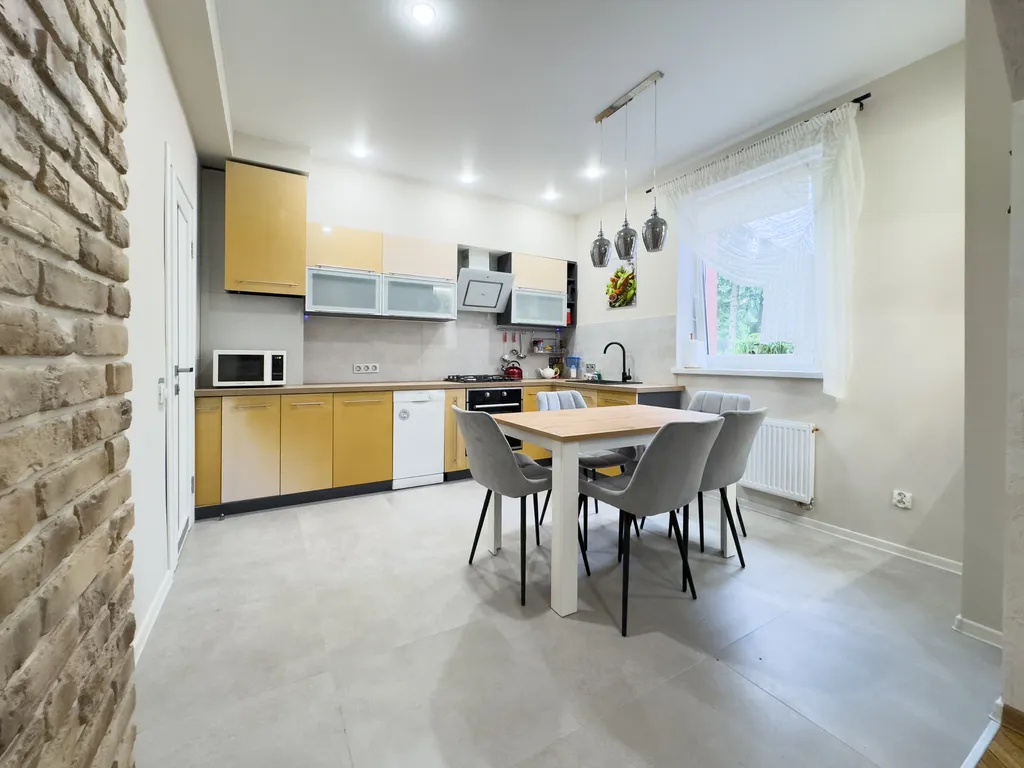 Квартира Уютная квартира в частном доме с зелёным садом — Светлогорск